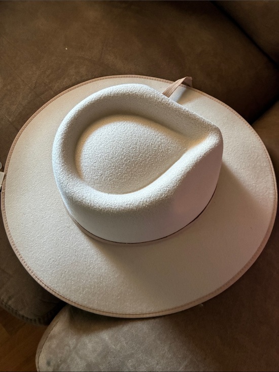 Accessories - Women's Wide Brim Felt Hat - Cream
